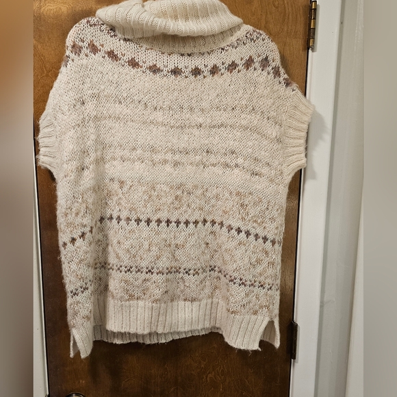 Free People women’s Snow Bunny Fair Isle cowl neck sweater. Size XS Oversized - Picture 13 of 15